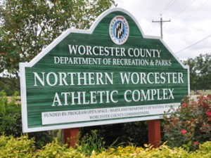a sign for the worcester county department of recreation and parks